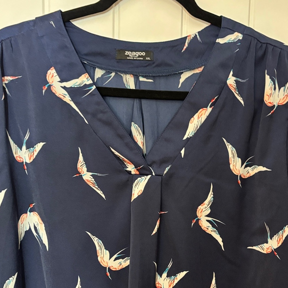 Zeagoo Navy Blouse with Bird Print - Picture 5 of 6